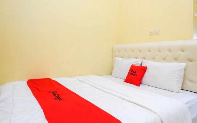 RedDoorz near Wisata Kalianget Wonosobo – Guest Rooms – Wonosobo