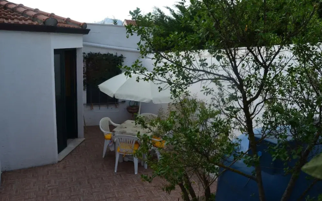 Charming Holiday Home Next to Lake Pergusa Sicily