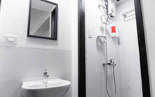 RedDoorz Plus Near Bamboo Organ Las Piñas