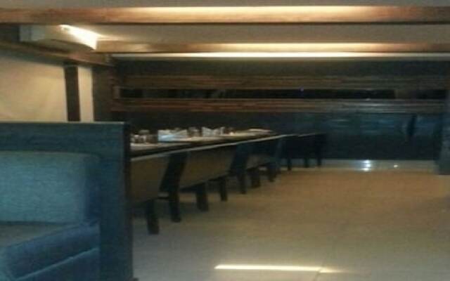 Room Maangta 130 - Thane West