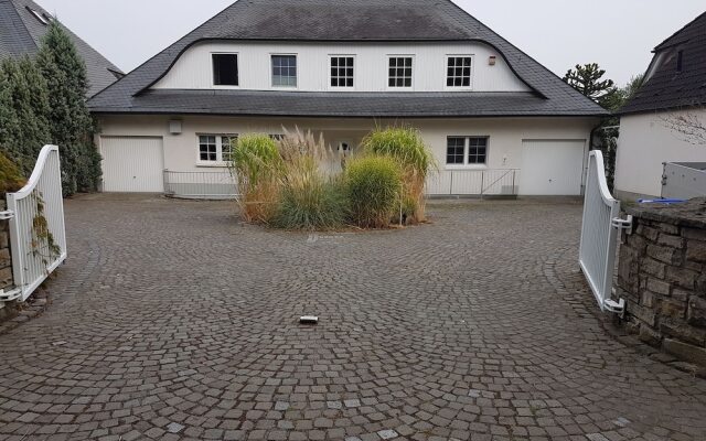 Wohnen im Souterrain einer Villa