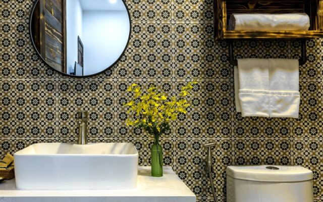 The Kouple by The Vietnam Hostel