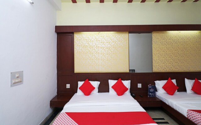 Oyo 15383 Hotel Grand Melrose