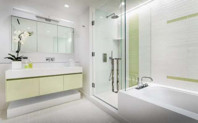 Setai Residences by Flashstay