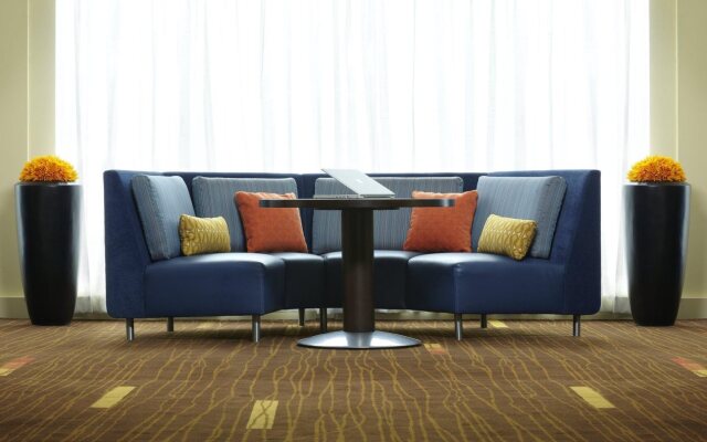 Courtyard by Marriott Downtown Ottawa