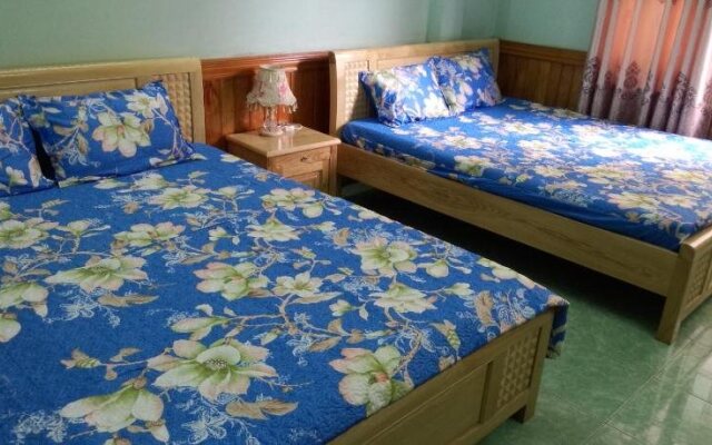Son Ha Hotel