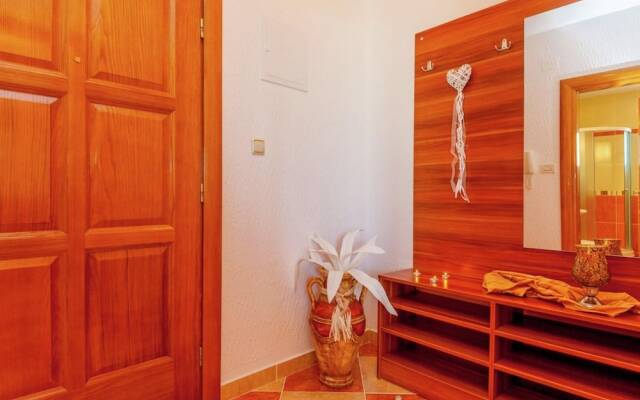 Luring Apartment in Dramalj with Hot Tub