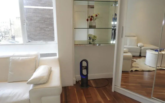 Knightsbridge 1 Bedroom Apartment