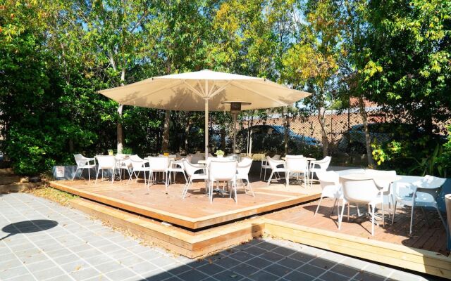 Horse & Jockey Hotel