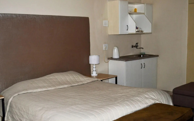Ya Rena Guesthouse