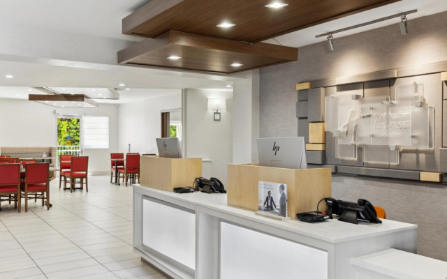 Holiday Inn Express & Suites Mountain View Silicon Valley by IHG