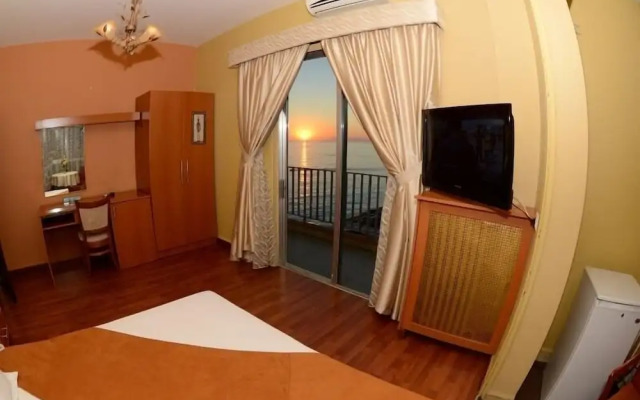 Ahiram Hotel