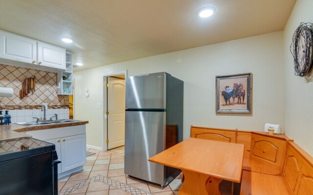 Pet-friendly Kanab Getaway w/ Patio & Grill!