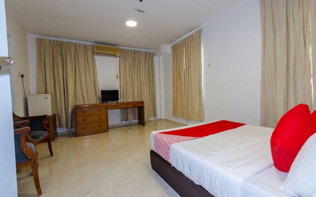Hollitel Hotel Melaka by OYO Rooms