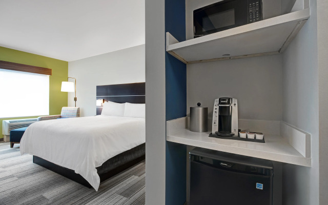 Holiday Inn Express Milwaukee Downtown by IHG