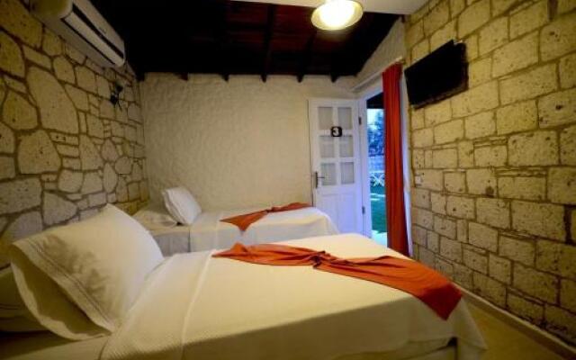 Masli̇na Otel
