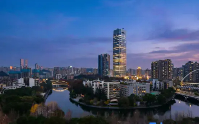 Shangcheng·Yunmin Bed and Breakfast (Guiyang Qingyun Market Branch)