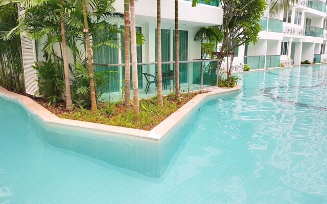 Amazon Condo & Water Park Pattaya