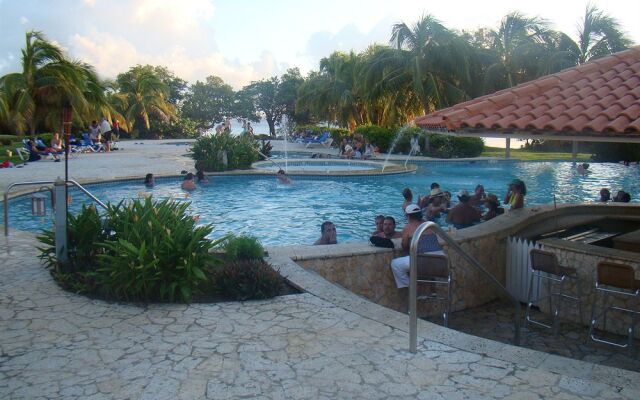 Sea Breeze Hotel
