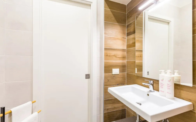 Maria's Bright Flats at the Cathedral