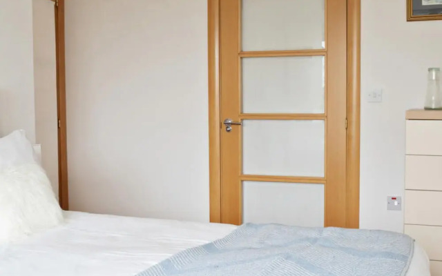 Triskele Detached Characteristic Home Sleeps 10