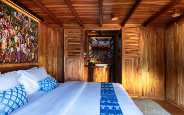 Sequoia Yacht – Guest Rooms – Pulau Boo-besar
