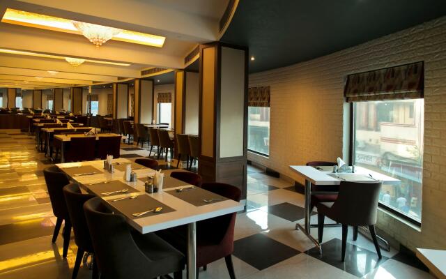 Hotel Ganges Grand