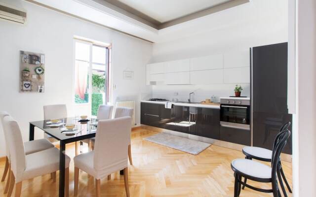 Monti Colosseum Accommodation