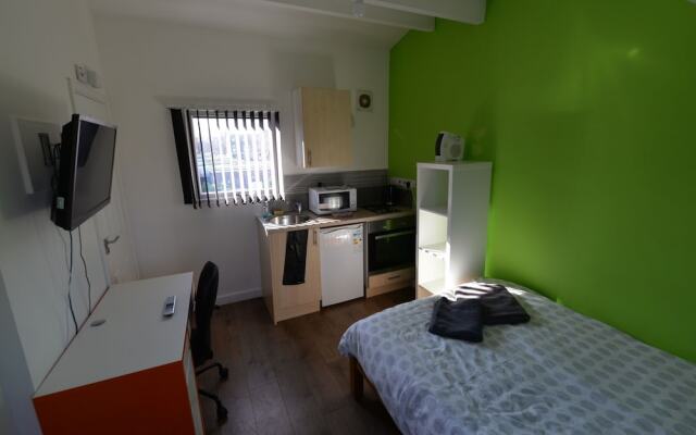 Enticing Apartment in Coventry near Fargo Village