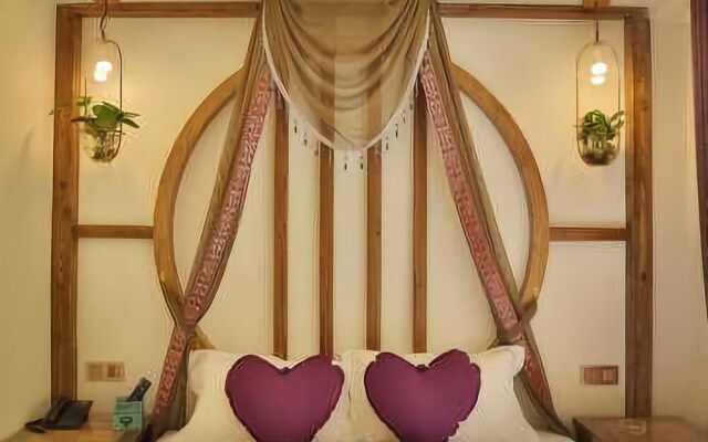 Floral Hotel·Yicheng Yijia Hotel(Dongda store of Zhangjiajie National Forest Park)