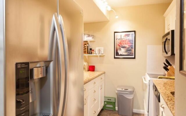 John's Dolphin Way Condo