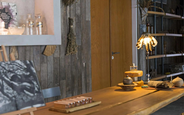 Oceana Suites Be House