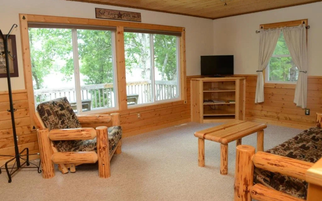 Riverside Resort