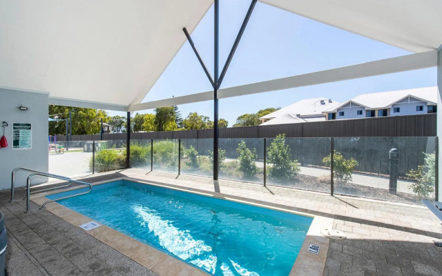 Escape to 39 at Cape View