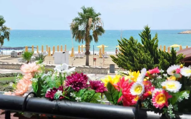 Otel Kumsal