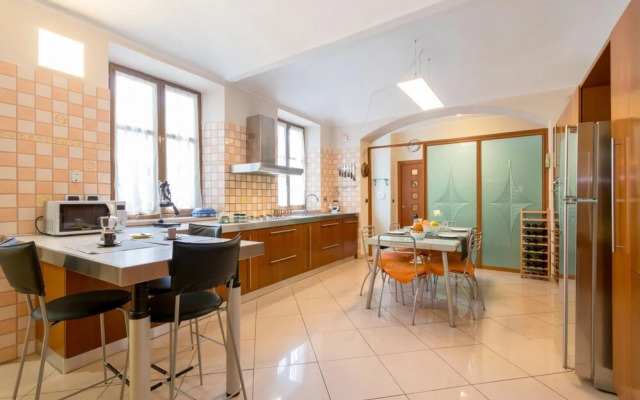 Casa Emiland vicino al fiume Dora