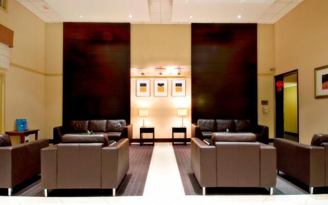 Holiday Inn Express & Suites Surrey by IHG