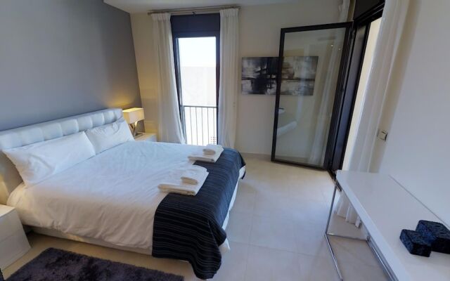 Luxurious Apartment With Spa Area