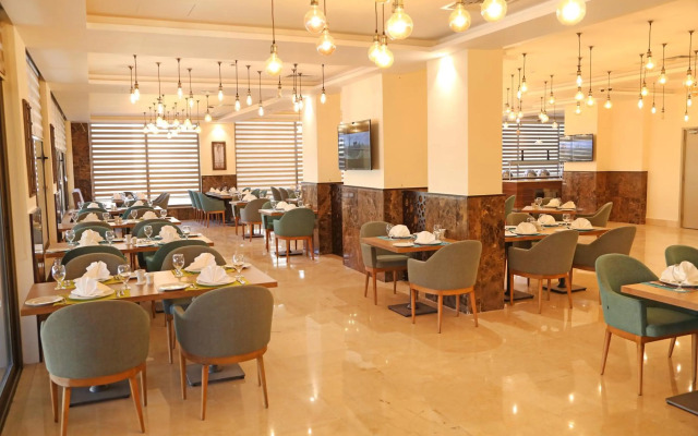 Lacosta Hotel