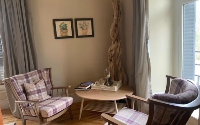 Chateau Tout Y Fault