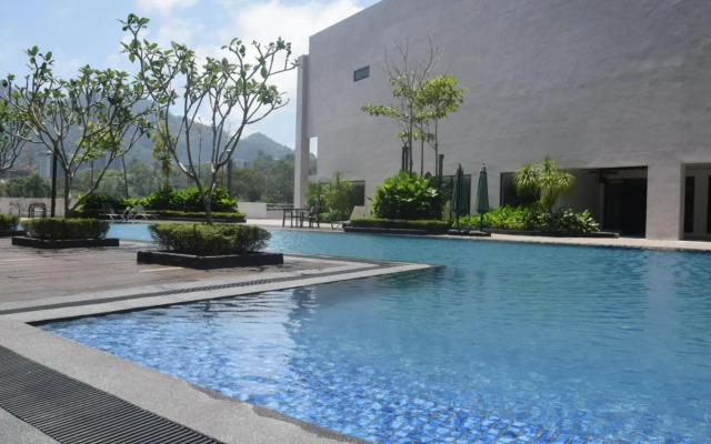 Pool View Casa Suite @ Midhill Genting Highlands (5pax)