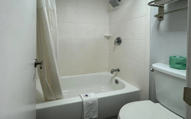 Motel 6 Huntsville, AL – University Dr.