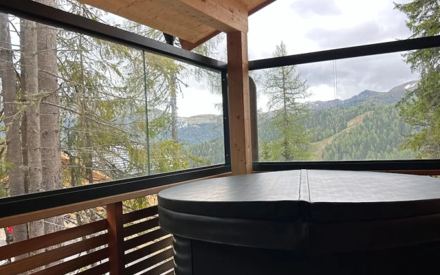 Appealing Chalet With Finnish Sauna