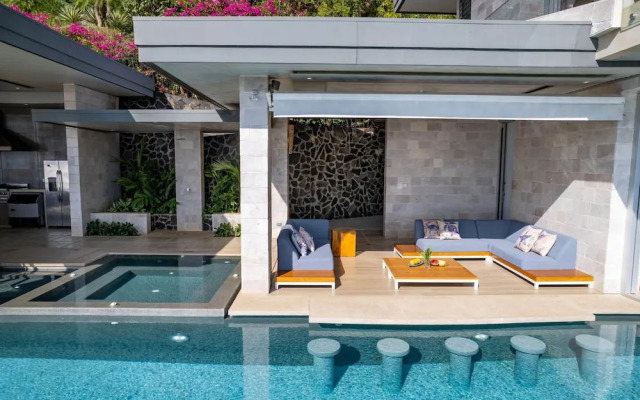 Luxury Villa Hot Tub Ocean Views Fully Staffed