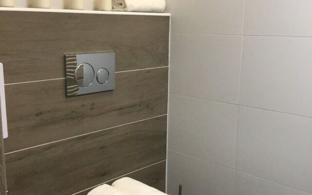 Euro Apartments