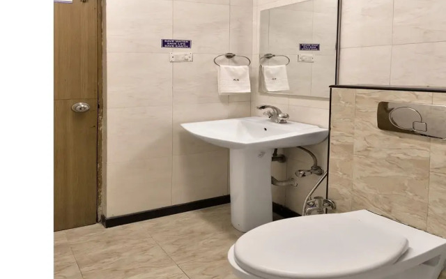 Hotel Ratna Regency by OYO Rooms