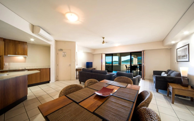 Portside Whitsunday Hotel