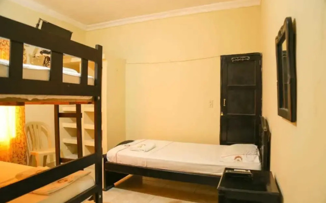 Hostal Casa Mebi