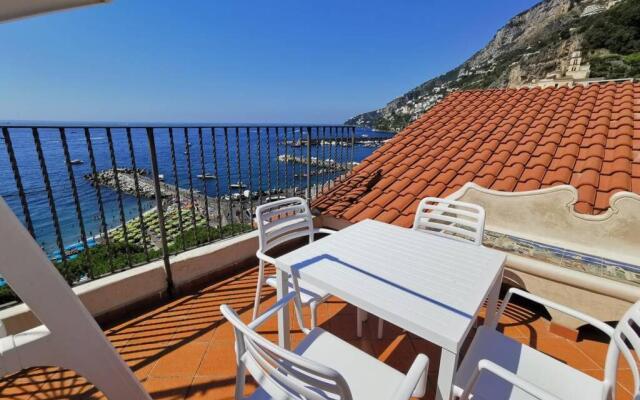 Mamma Rosanna 2 - Studio flat in Amalfi with terrace