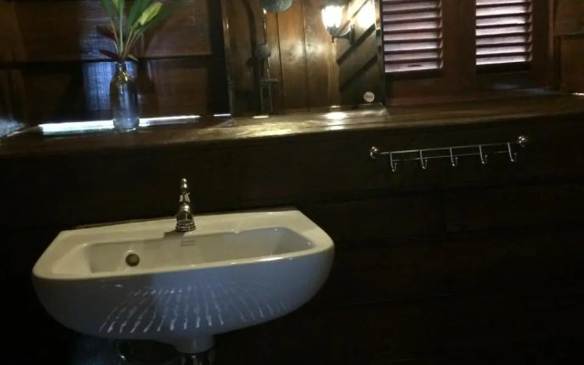Pomelo Restaurant and Guesthouse